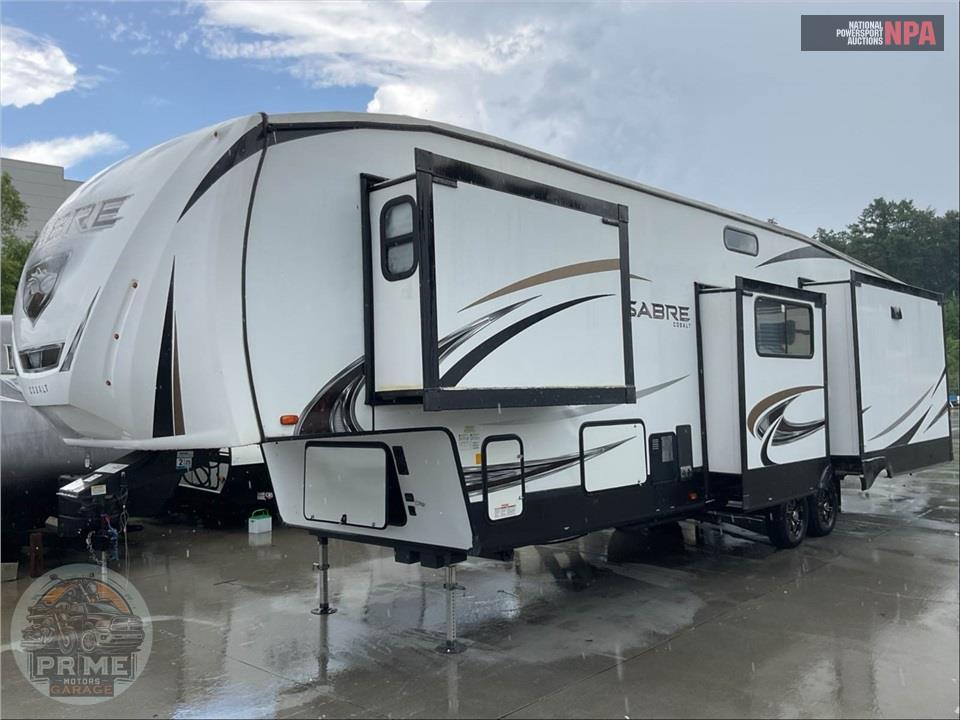 2021 Sabre By Forest River M-36BHQ - FIFTH WHEEL SERIES — фото 2