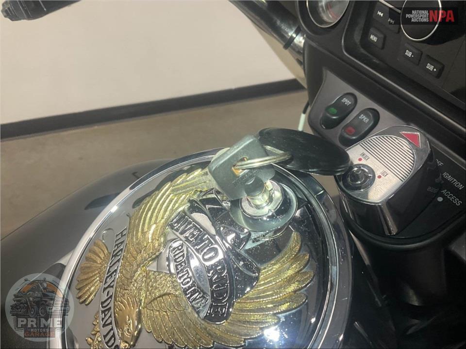 2002 Harley-Davidson FLHTCUI ULTRA CLASSIC ELECTRA GLIDE — фото 12