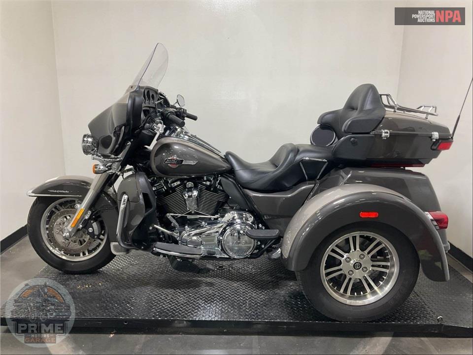 2023 Harley-Davidson FLHTCUTG TRI GLIDE ULTRA CLASSIC — фото 3
