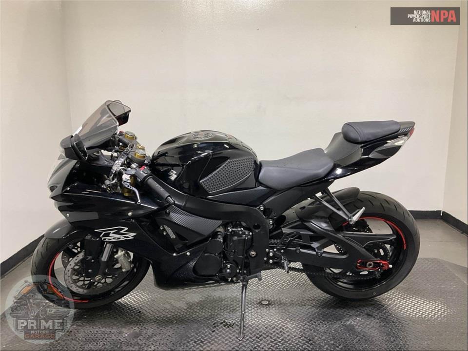 2021 Suzuki GSX-R750M1 — фото 3