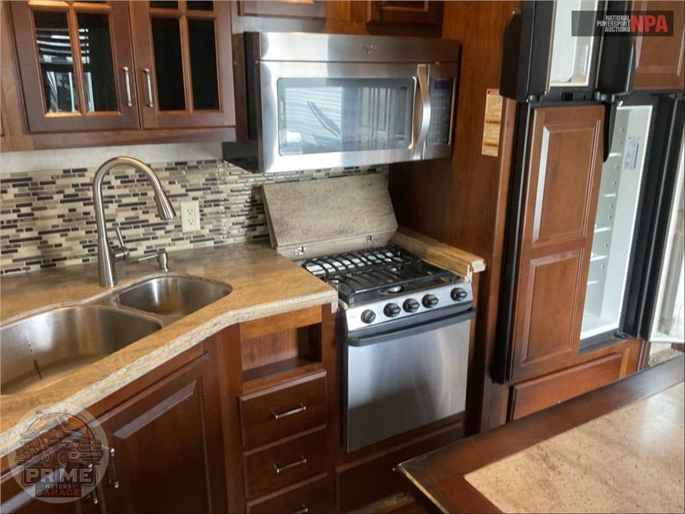 2015 Keystone Rv M-3535 RE - ALPINE FIFTH WHEEL SERIES — фото 22