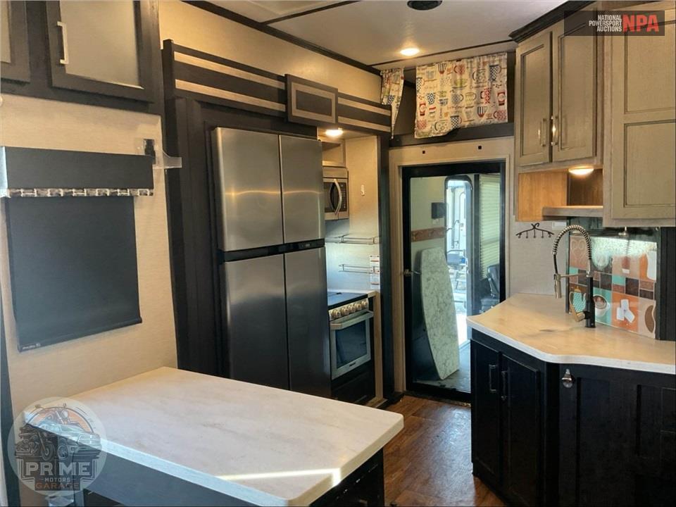 2019 Keystone Rv M-424 - FUZION TOY HAULER TOY HAULER SERIES — фото 9