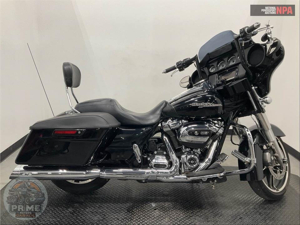 2017 Harley-Davidson FLHXS STREET GLIDE SPECIAL — фото 1