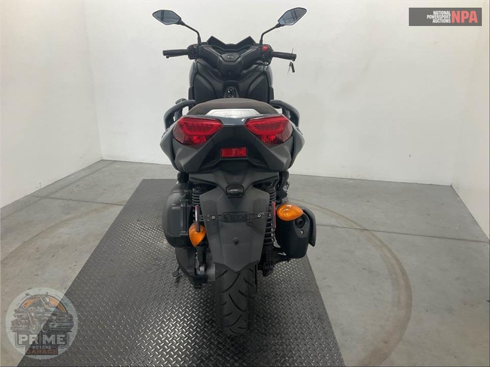 2022 Yamaha XMAX — фото 4