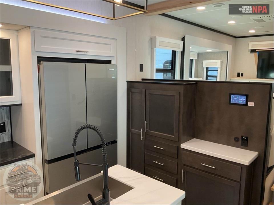 2024 Cedar Creek M-371FL - FIFTH WHEEL SERIES — фото 18