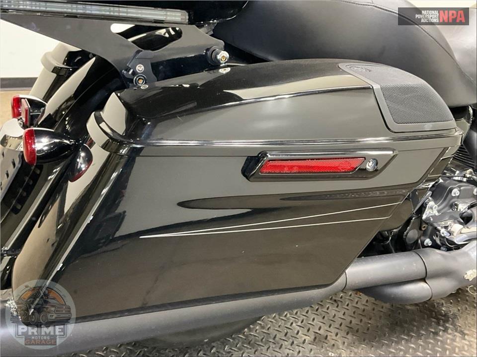 2015 Harley-Davidson FLTRXS ROAD GLIDE SPECIAL — фото 27