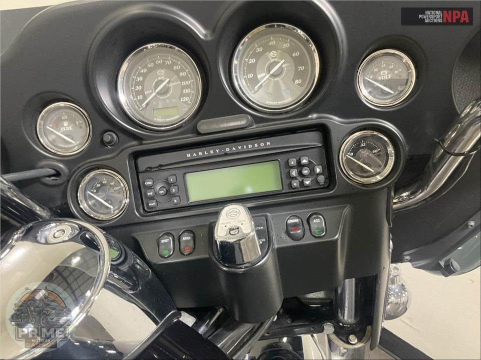 2013 Harley-Davidson FLHTK ELECTRA GLIDE UL LI — фото 46
