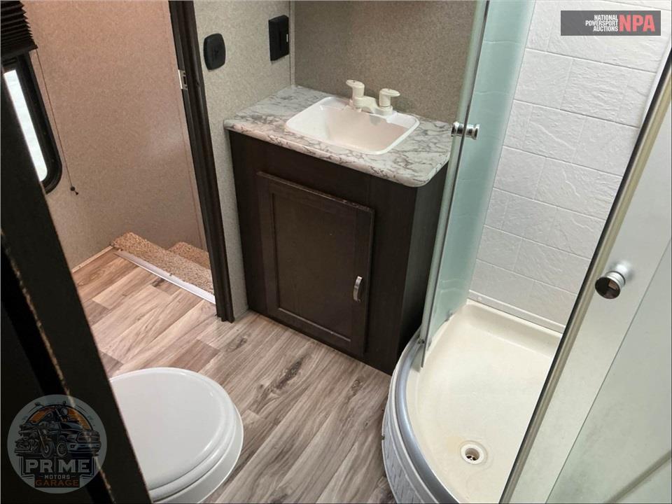 2019 Keystone Rv M-253 FWRE - SPRINGDALE FIFTH WHEEL SERIES — фото 25