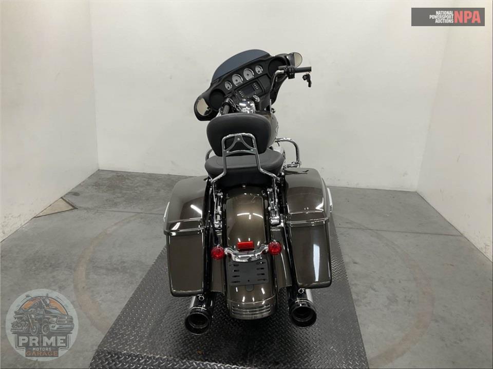 2021 Harley-Davidson FLHX STREET GLIDE — фото 4