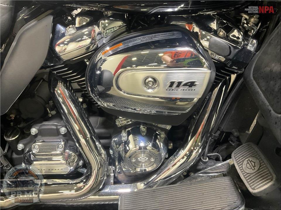 2022 Harley-Davidson FLHTCUTG TRI GLIDE ULTRA CLASSIC — фото 6