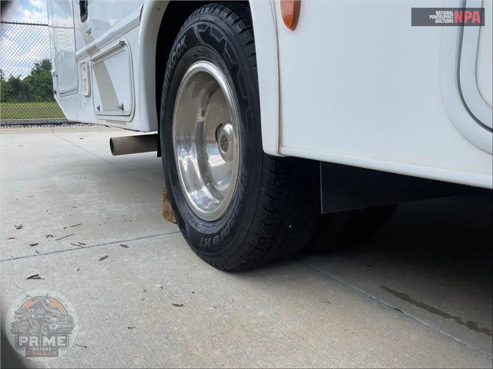 2020 Thor Motor Coach M-31W E450-V10 - FOUR WINDS SERIES — фото 56