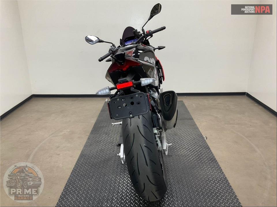 2023 Aprilia TUONO V4 FACTORY 1100 — фото 4