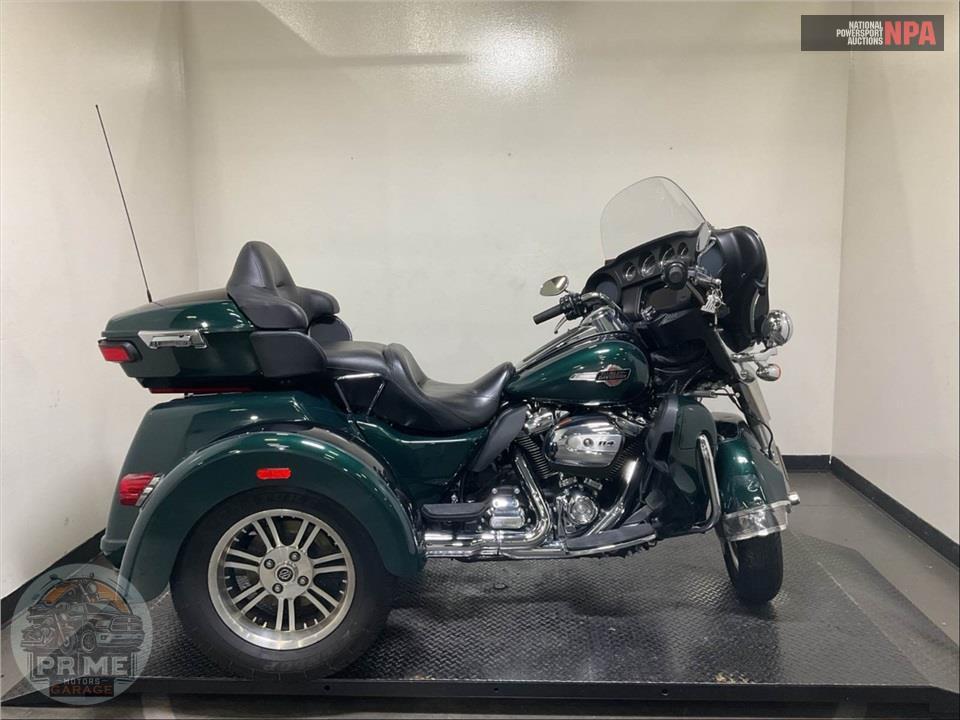 2024 Harley-Davidson FLHTCUTG TRI GLIDE ULTRA CLASSIC — фото 1