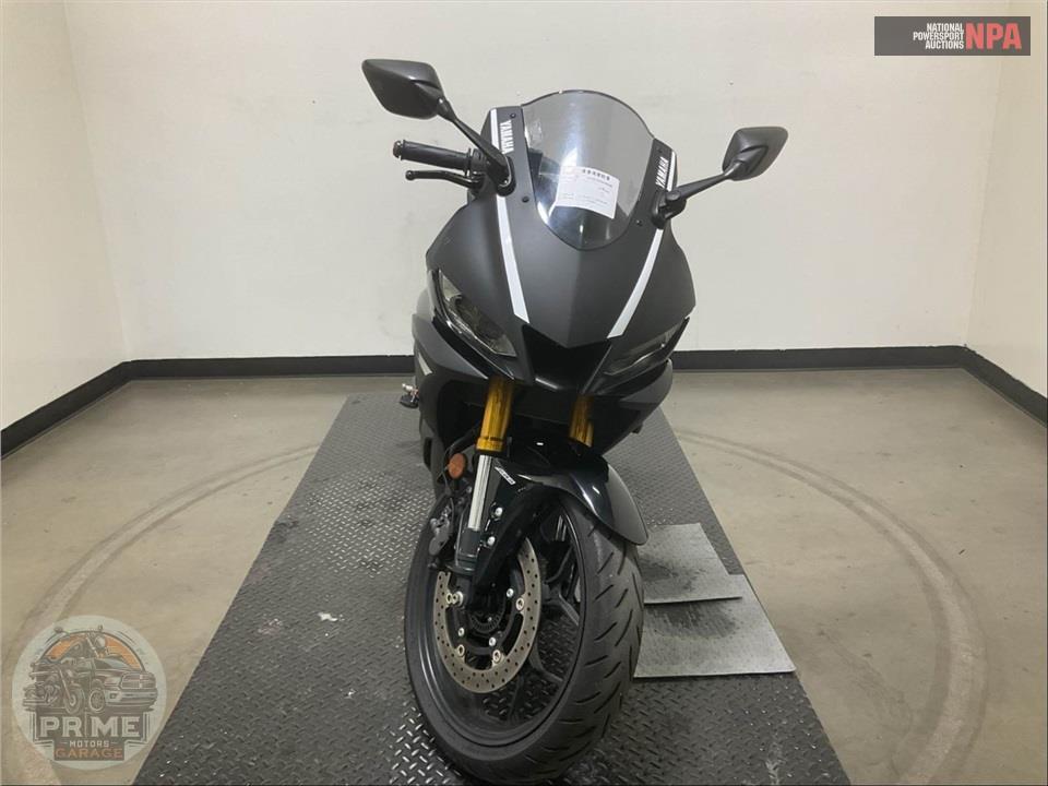 2019 Yamaha YZF-R3 — фото 2