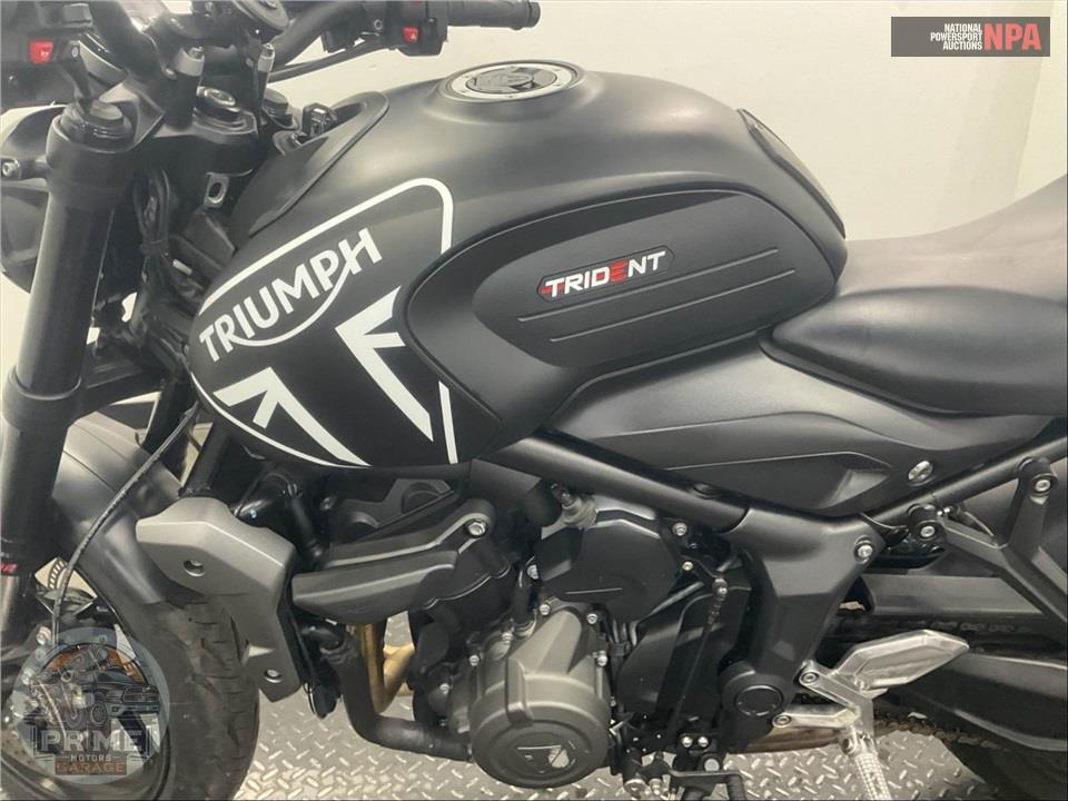 2023 Triumph TRIDENT (BLACK) — фото 7
