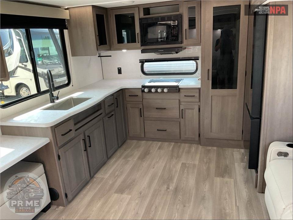 2025 Grand Design Recreational Vehicles M-315RKT - TRANSCEND SERIES — фото 7
