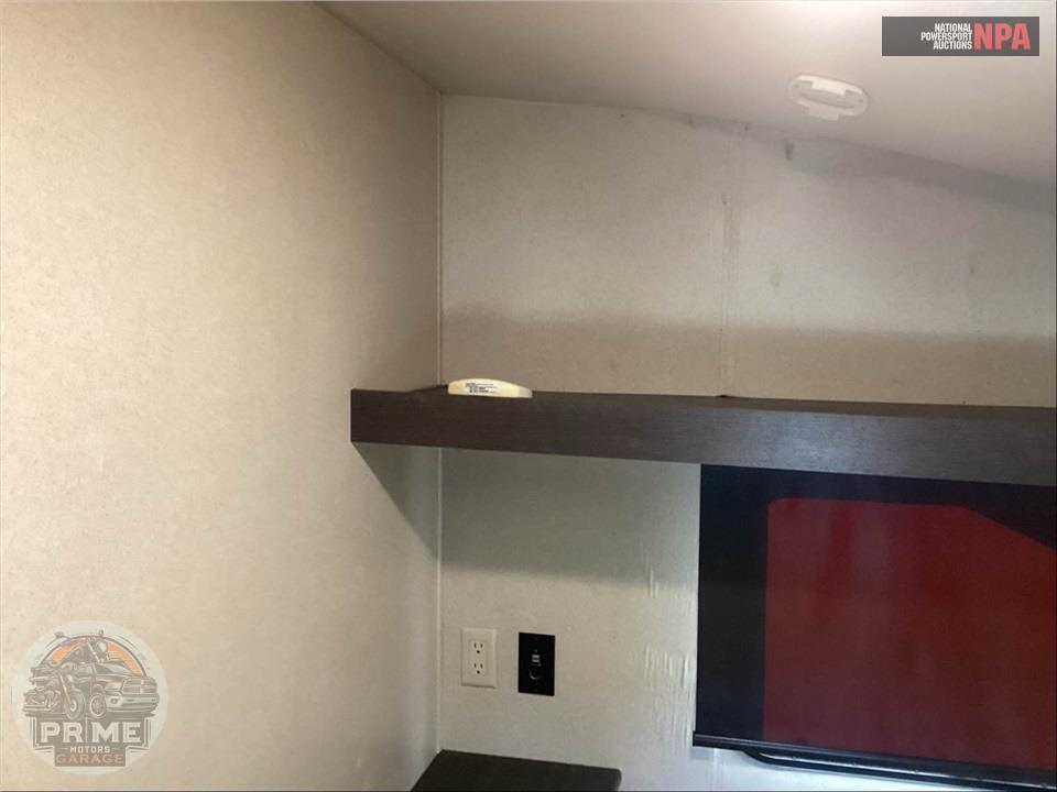 2019 Salem By Forest River M-211SSXL - CRUISE LITE TOY HAULER SERIES — фото 38
