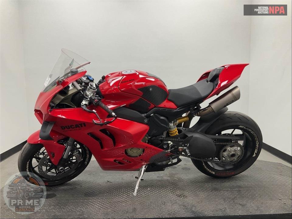 2022 Ducati PANIGALE V4 — фото 3