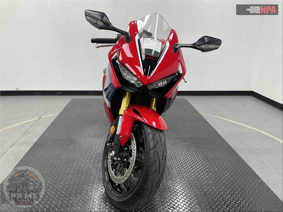 2023 Honda CBR1000RA (ABS) — фото 2