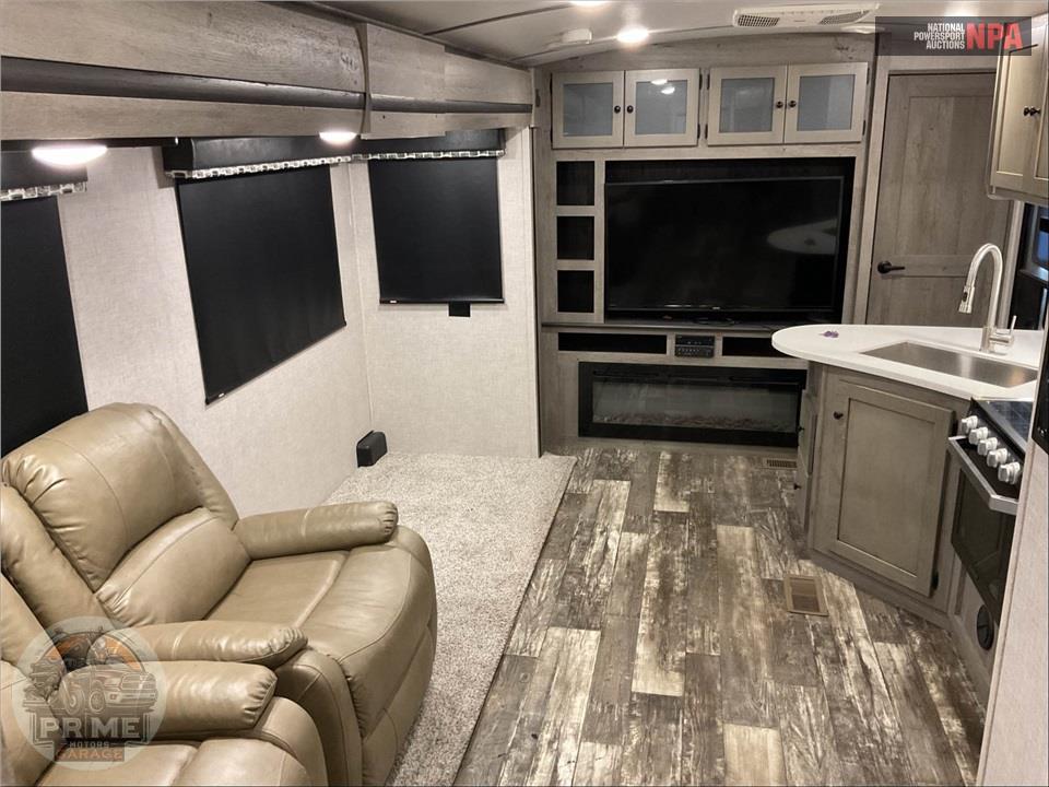 2019 Keystone Rv M-324 CG OUTBACK TOYHAULER SERIES — фото 9