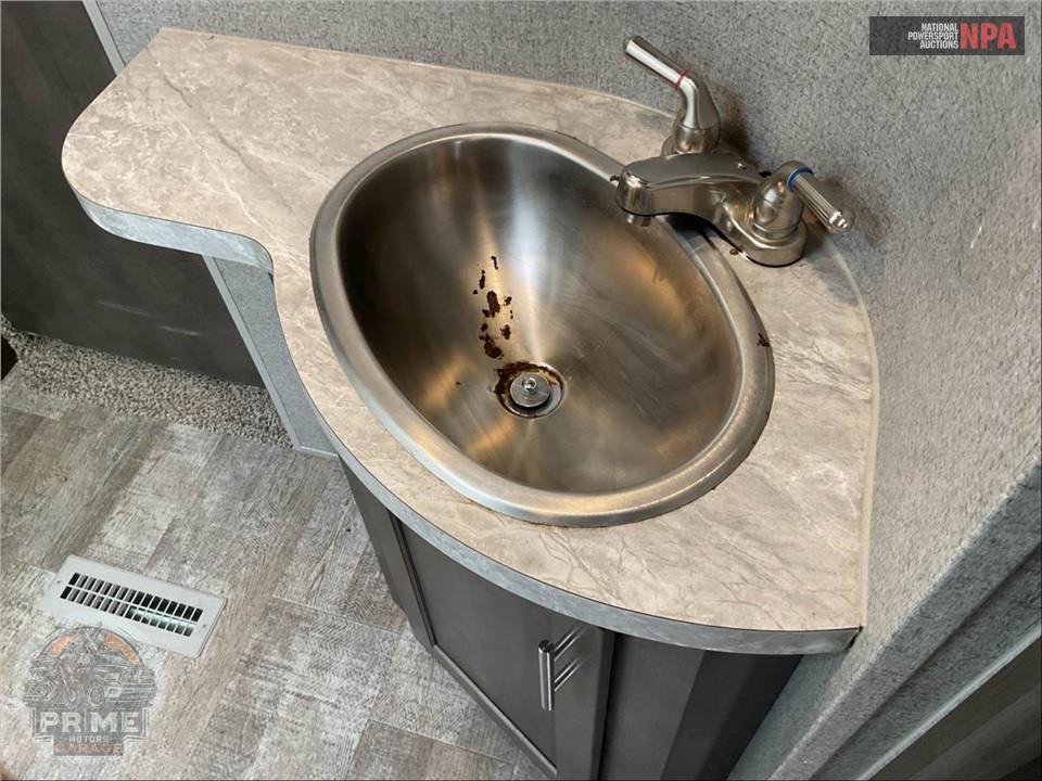 2021 Rockwood By Forest River M-2621WS - ULTRA LITE FIFTH WHEEL SERIES — фото 14