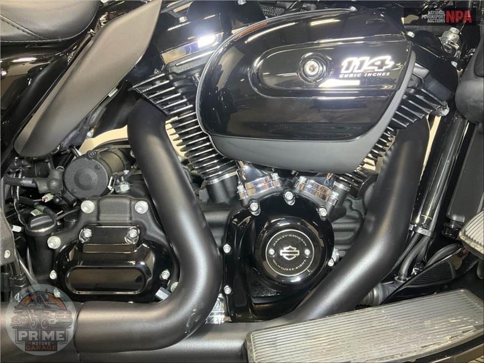 2025 Harley-Davidson FLHTCUTG TRI GLIDE ULTRA CLASSIC — фото 6