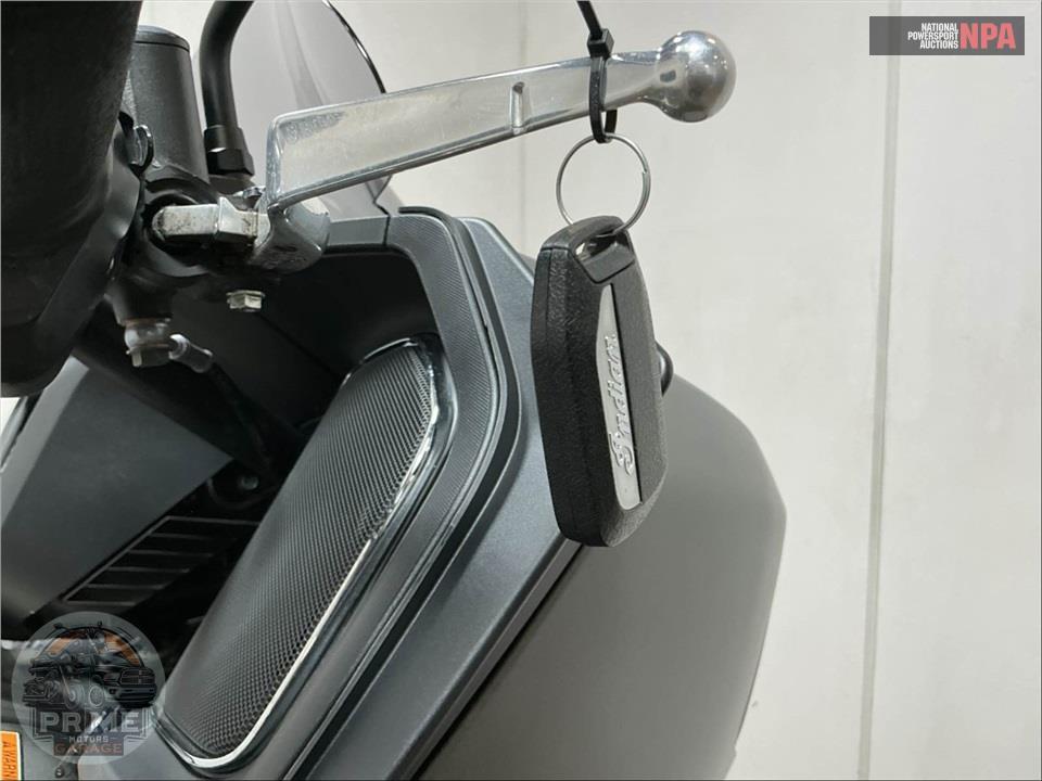 2023 Indian Motorcycle CHALLENGER (SMOKE) — фото 11