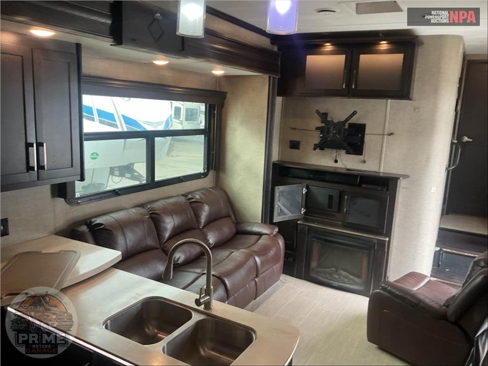 2017 Keystone Rv M-425 TS - RAPTOR TOY HAULER TOY HAULER SERIES — фото 6