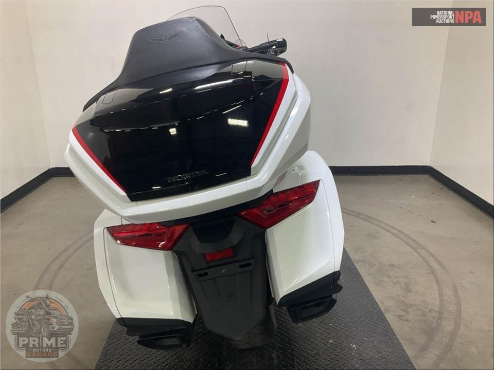 2024 Honda GL1800 GOLDWING TOUR — фото 4