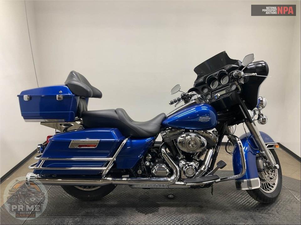 2010 Harley-Davidson FLHTC ELECTRA GLIDE CLASSIC — фото 1