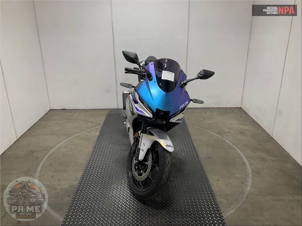 2025 Yamaha YZF-R3 — фото 2