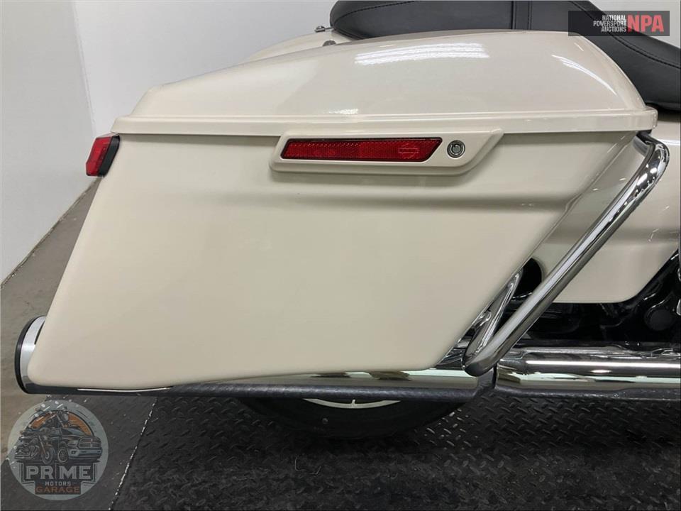 2022 Harley-Davidson FLHXS STREET GLIDE SPECIAL — фото 23