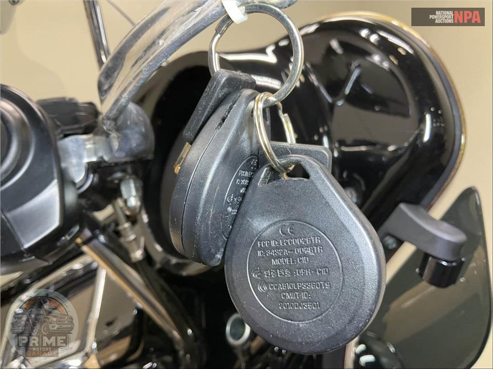 2014 Harley-Davidson FLHTK ELECTRA GLIDE ULTRA LIMITED — фото 10