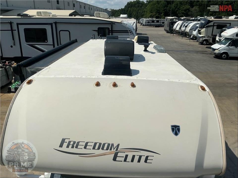 2016 Thor Motor Coach M-23H FORD E450-V10 - FREEDOM ELITE SERIES — фото 30