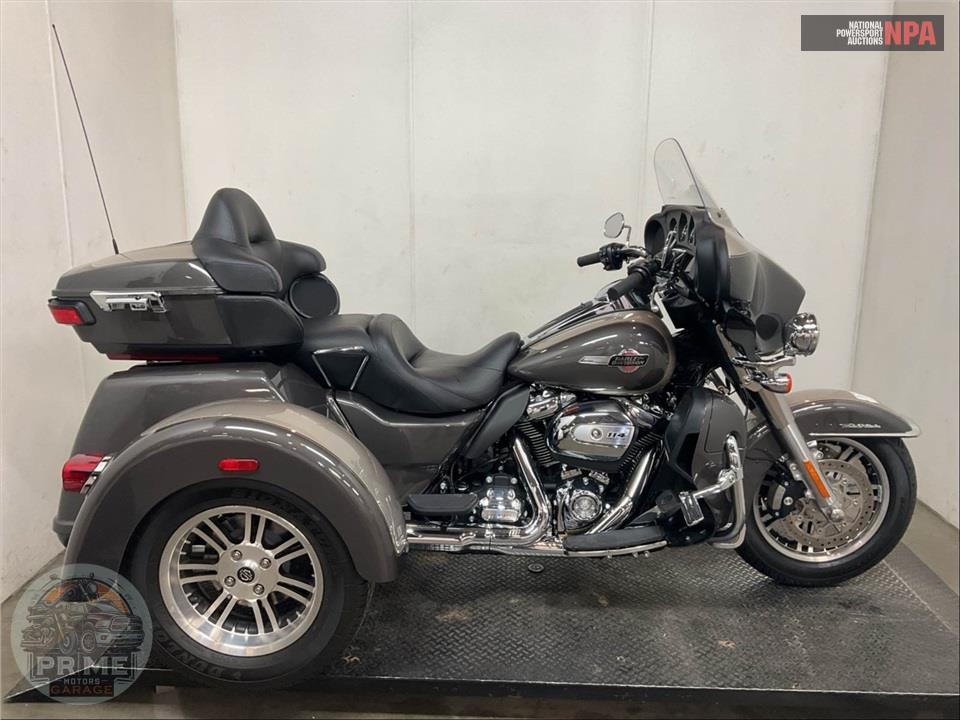 2023 Harley-Davidson FLHTCUTG TRI GLIDE ULTRA CLASSIC — фото 1