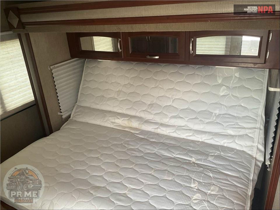 2016 Keystone Rv M-324 CG - OUTBACK SUPER-LITE TOY HAULER SERIES — фото 11