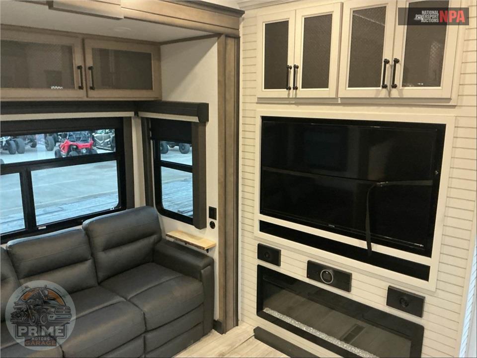 2025 Keystone Rv M-3901 RK - MONTANA FIFTH WHEEL SERIES — фото 9