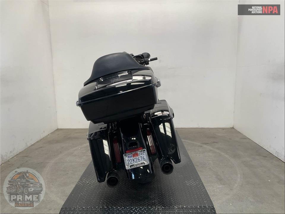 2015 Harley-Davidson FLHXSE CVO STREET GLIDE SPECIAL — фото 4
