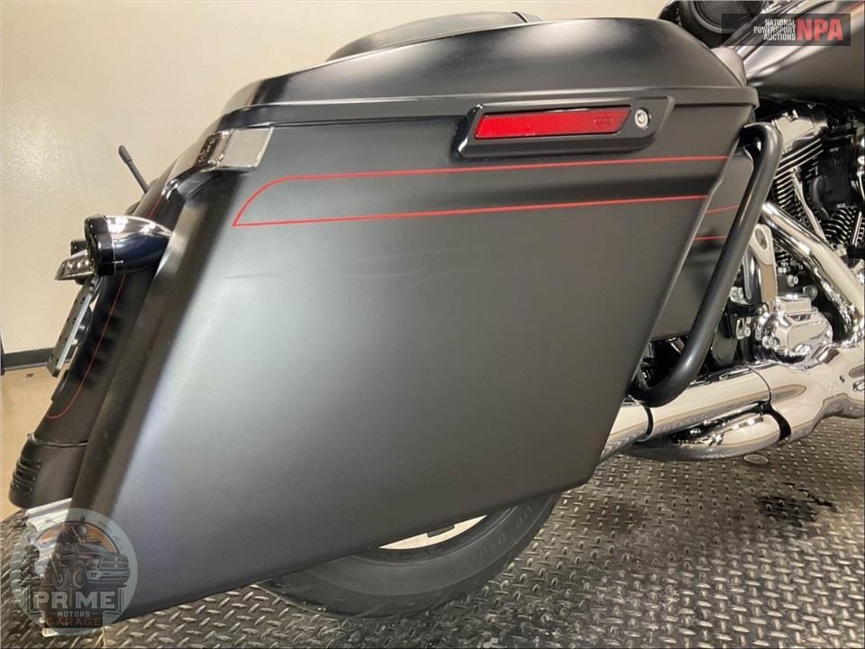 2016 Harley-Davidson FLHXS STREET GLIDE SPECIAL — фото 19