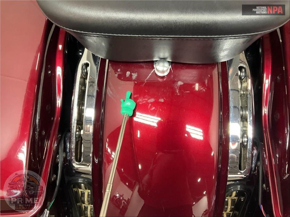 2014 Harley-Davidson FLHTK ELECTRA GLIDE ULTRA LIMITED — фото 18