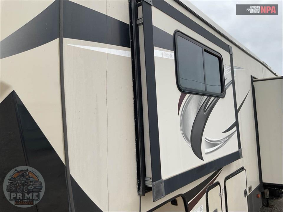 2019 Sandpiper By Forest River M-379FLOK - FIFTH WHEEL SERIES — фото 23