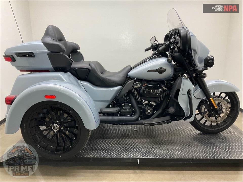 2025 Harley-Davidson FLHTCUTG TRI GLIDE ULTRA CLASSIC — фото 1