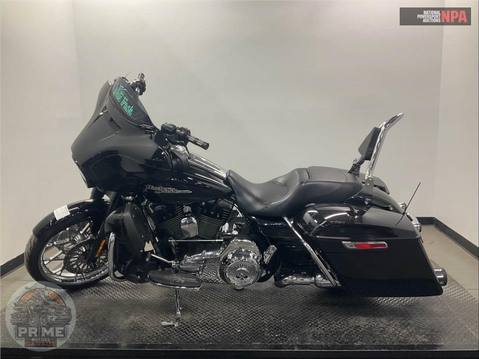 2016 Harley-Davidson FLHXS STREET GLIDE SPECIAL — фото 3