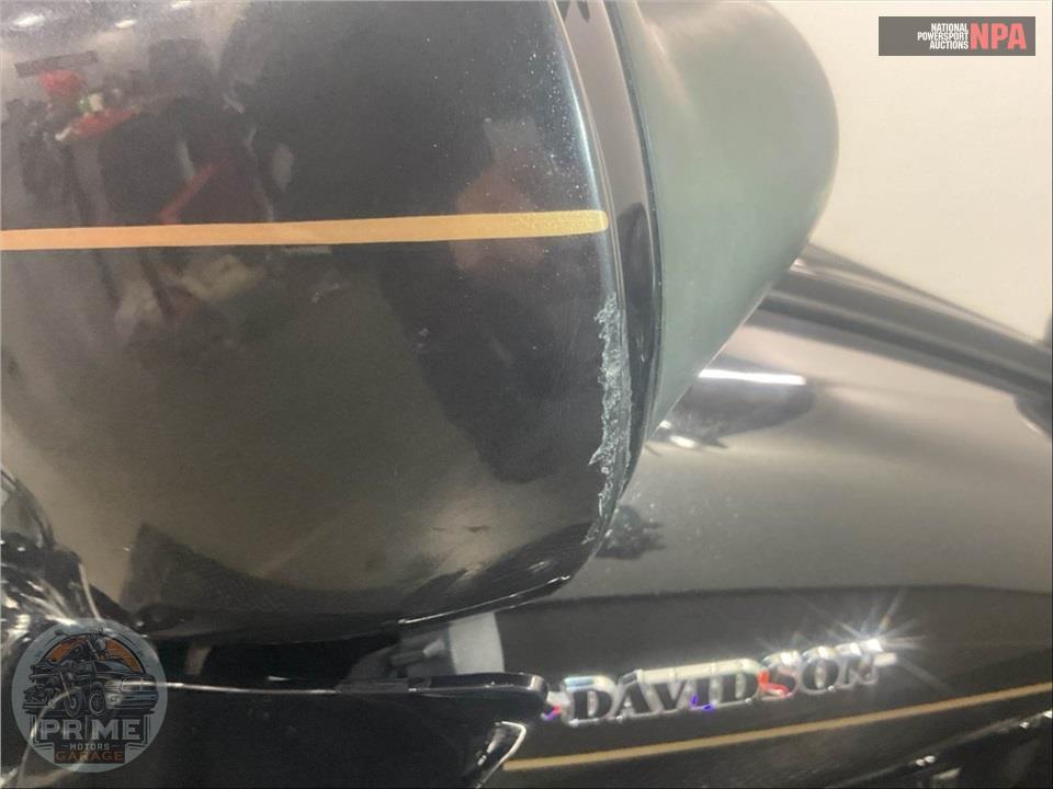 2016 Harley-Davidson FLHTK ELECTRA GLIDE ULTRA LIMITED — фото 17