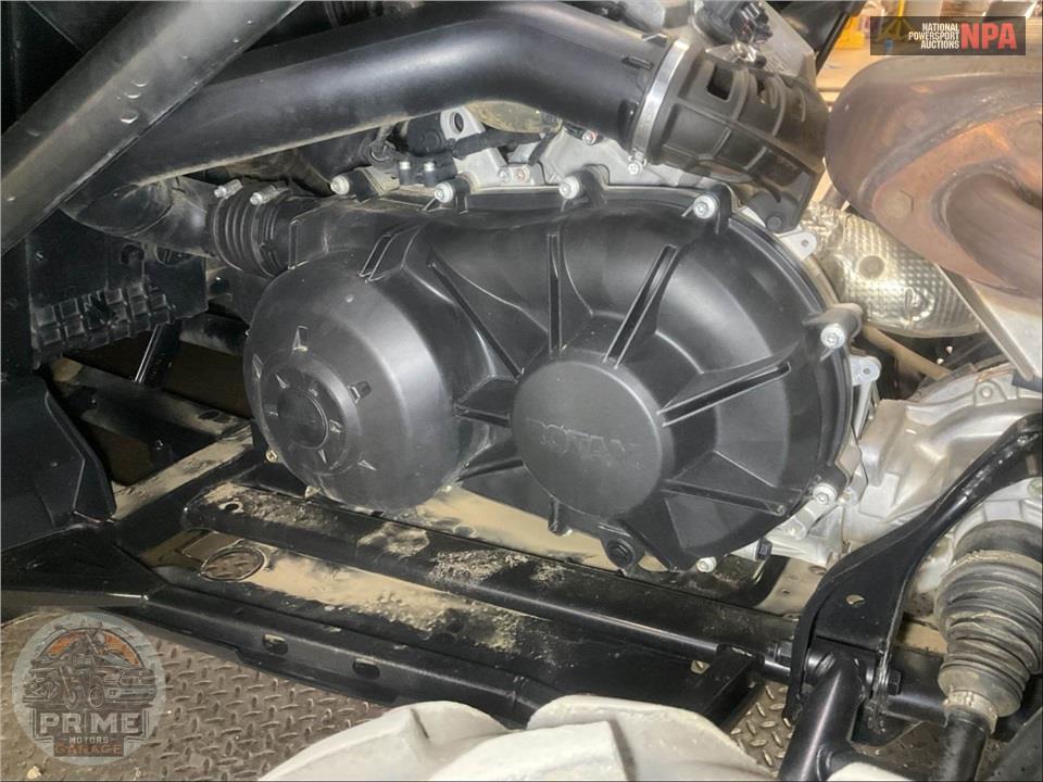 2026 Can-Am COMMANDER MAX XT 700 — фото 9