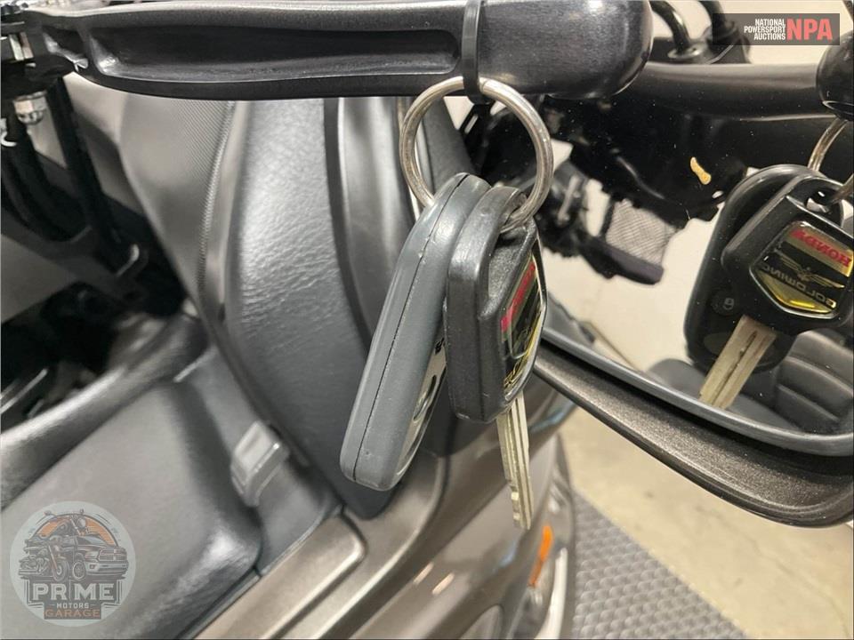2010 Honda GL1800HPMA GOLDWING — фото 10