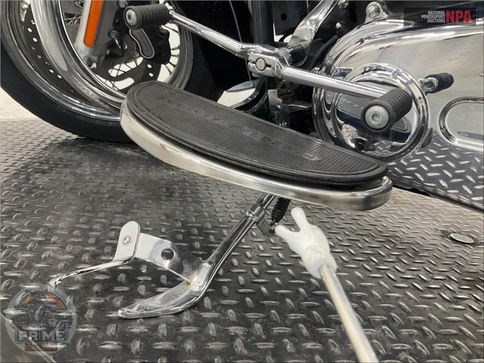 2016 Harley-Davidson FLSTC HERITAGE SOFTAIL CLASSIC — фото 26