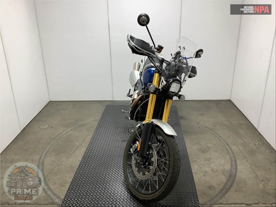 2019 Triumph SCRAMBLER 1200 XE (TWO-TONE) — фото 2