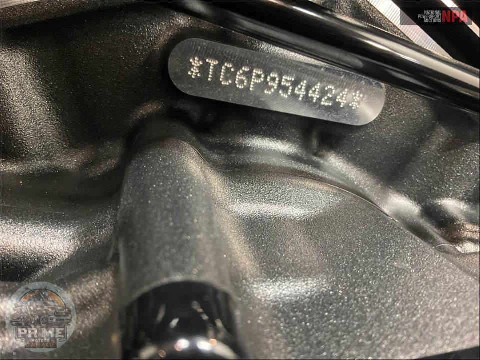 2023 Harley-Davidson FLTRXSE CVO ROAD GLIDE — фото 21