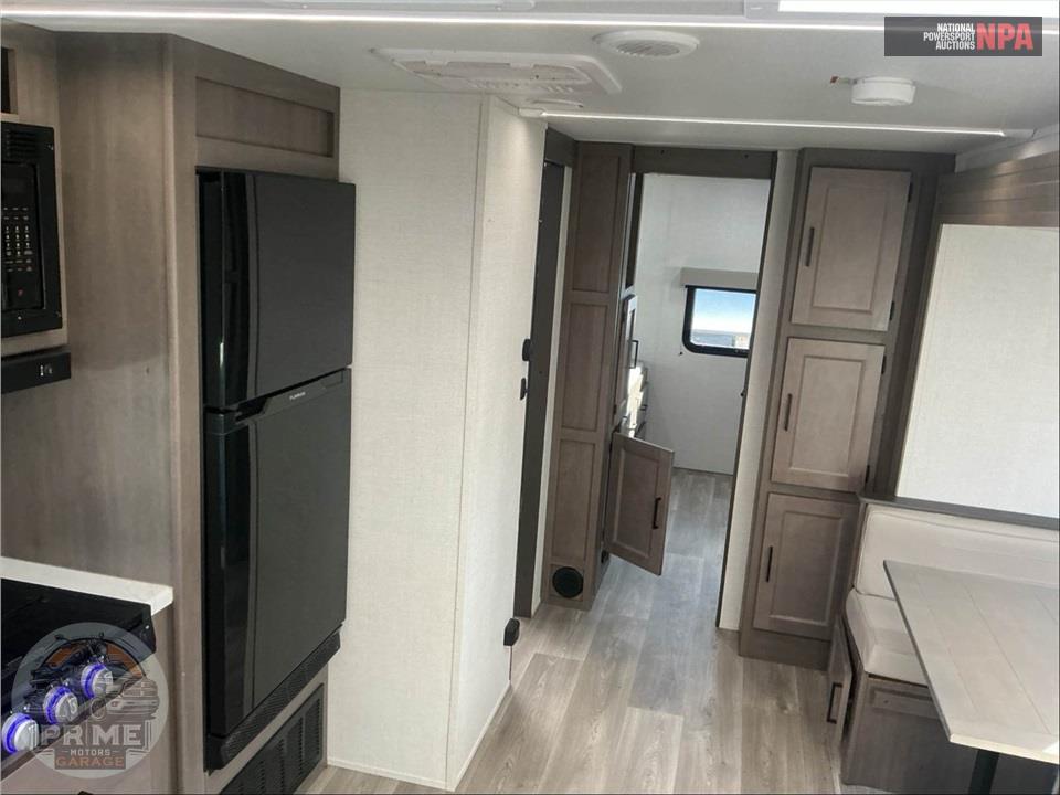 2024 Grand Design Recreational Vehicles M-331BH - TRANSCEND XPLOR SERIES — фото 6